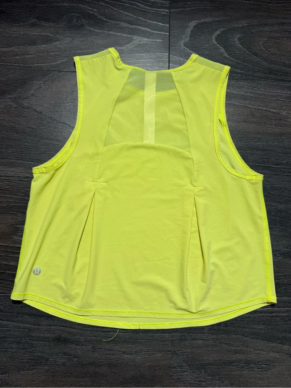 lululemon athletica lightweight sleeveless